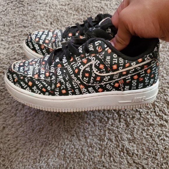 JUST DO IT AF1'S - Picture 4 of 4